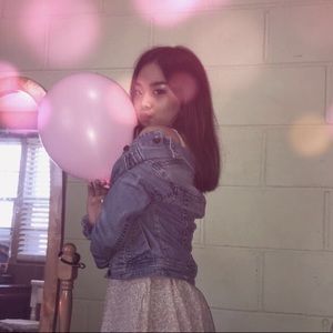 Meet your Posher, Esther